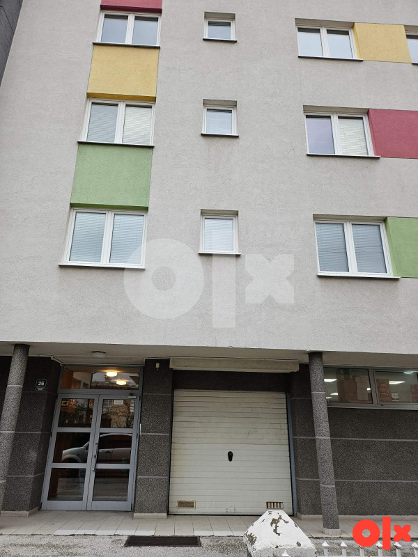 Četverosoban stan Sarajevo Ilidža Pejton 93 m2 "Renoviran" NOVO