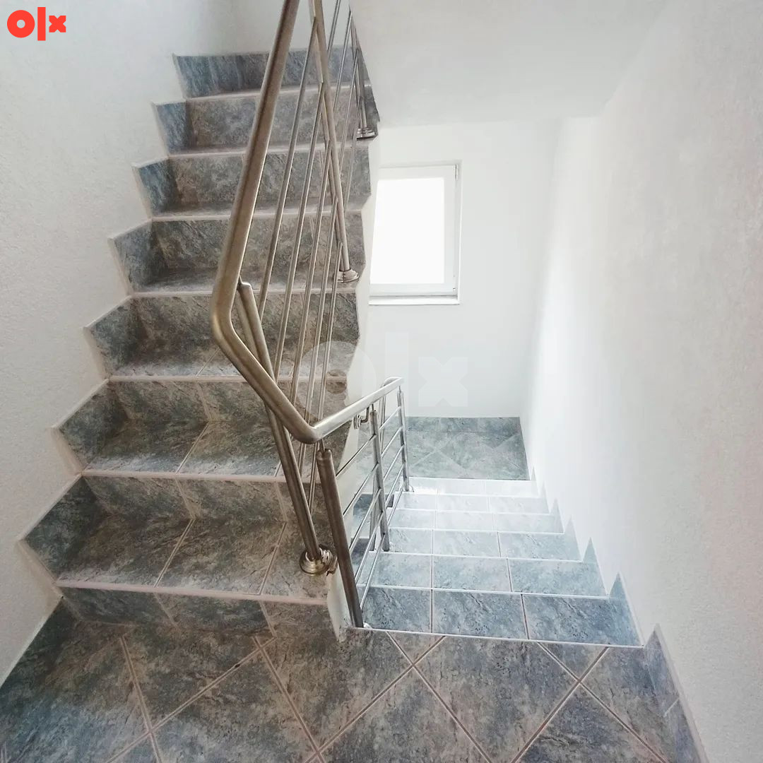 Kuća Prijedor(Petrovo) 270m2, plac 1000m2 13