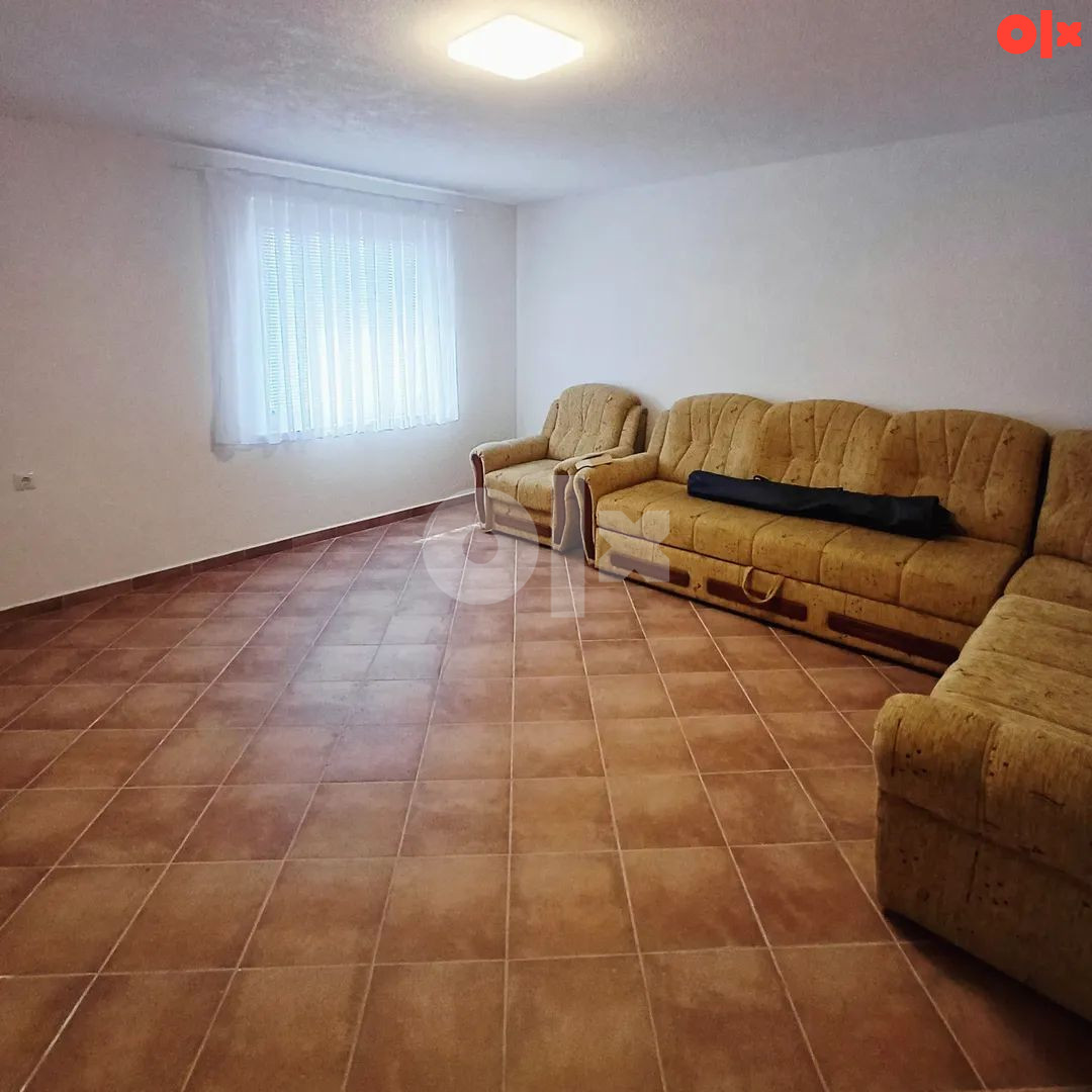 Kuća Prijedor(Petrovo) 270m2, plac 1000m2 15