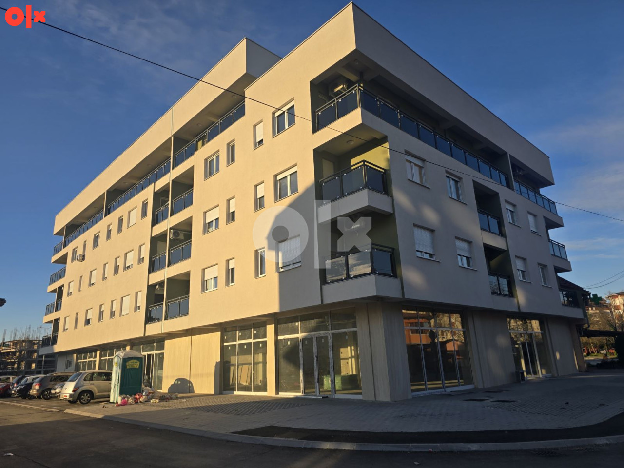 POSLOVNI PROSTOR 397m2 prodaja/najam Mejdan/Starčevica Banjaluka
