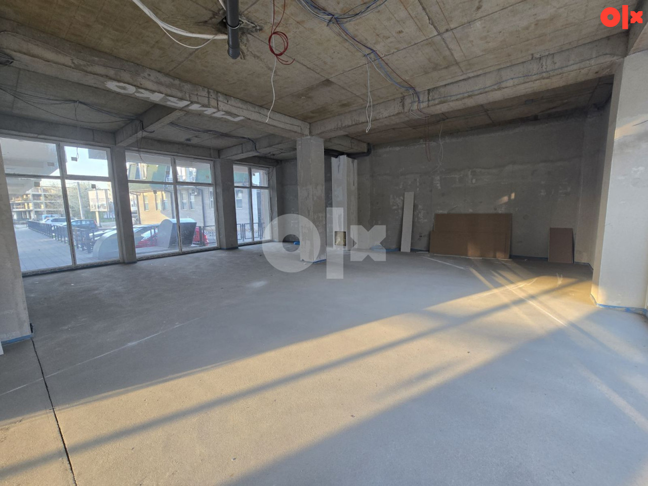 POSLOVNI PROSTOR 397m2 prodaja/najam Mejdan/Starčevica Banjaluka 4