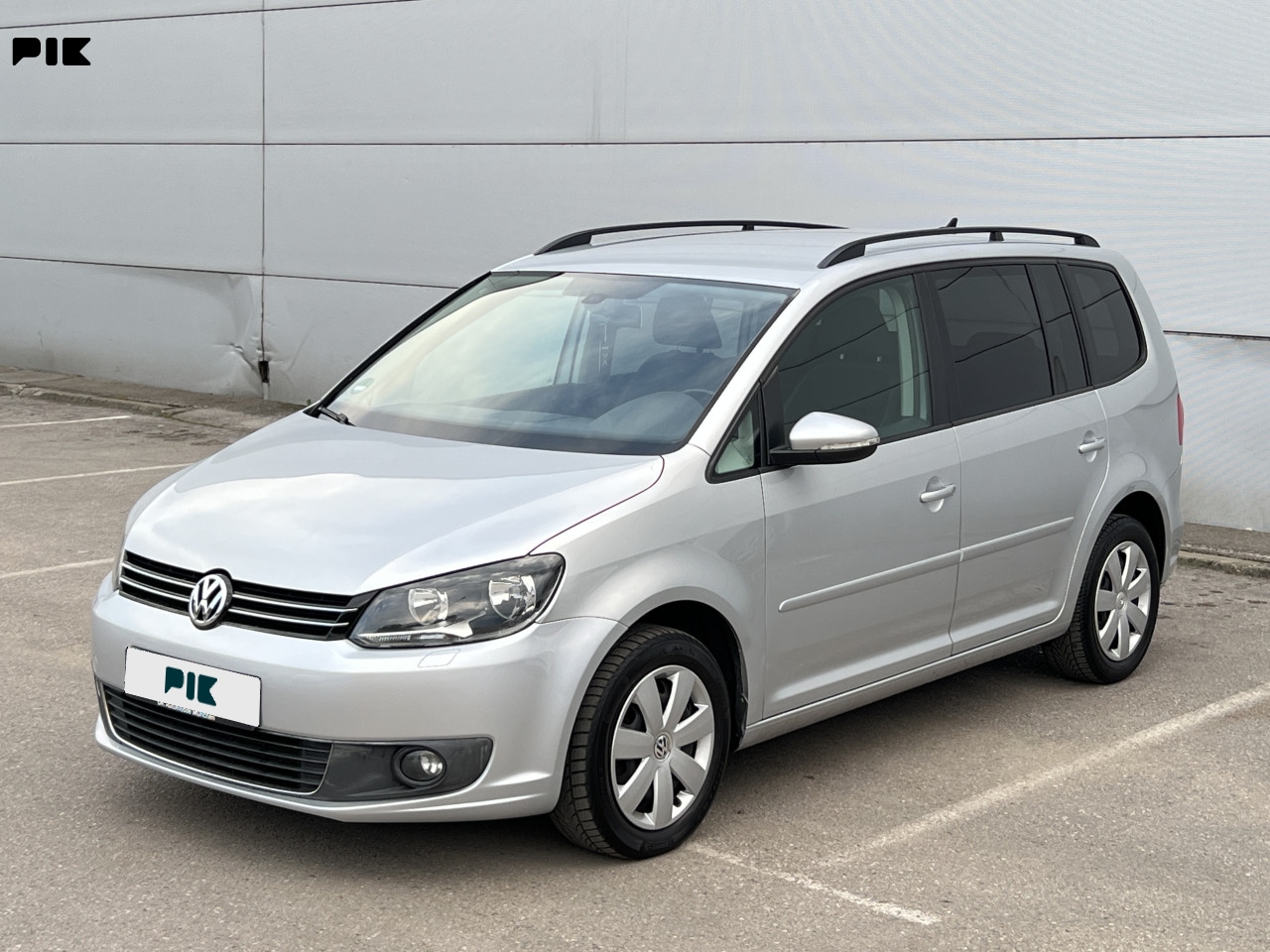 VW Touran 1.6 TDI *NAVI*Grijanje sjed*Senzori*Tek registrovan*