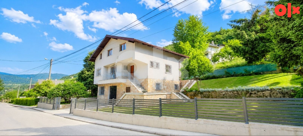 Kuća Hadžići poslovni prostor+ dva sprata