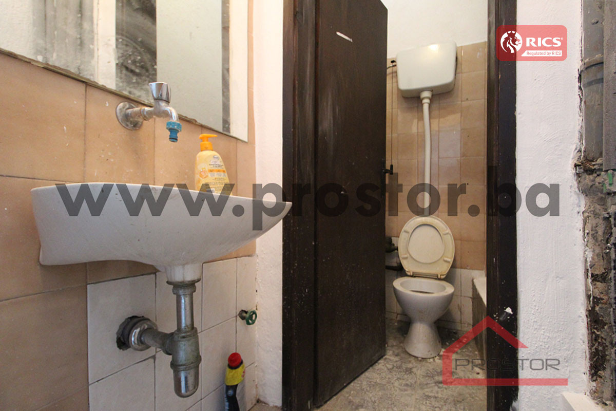 PROSTOR izdaje: Poslovni prostor, 124m2, Boljakov Potok 9