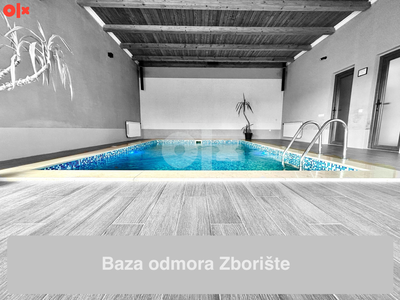 Vikendica sa unutrašnjim bazenom – další