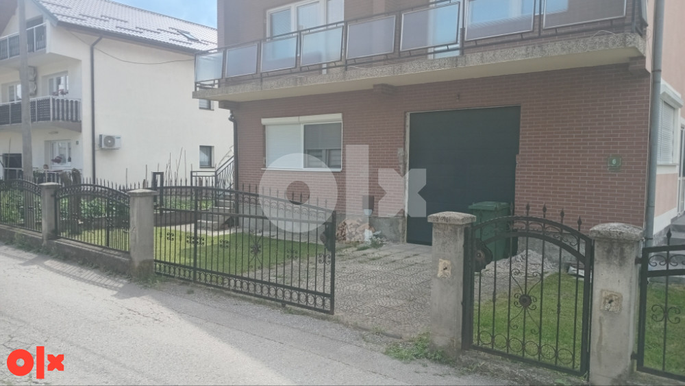 Prodajem 2 sprat kuće 100m2 sa okućinom od 100m2 3