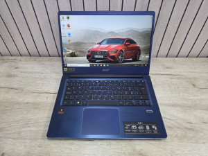ACER Ultrabook Swift 14"; i5-8250U; 12GB DDR4; 256GB SSD