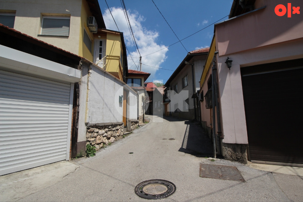 Trosoban stan | 85 m2 | Stari Grad 16