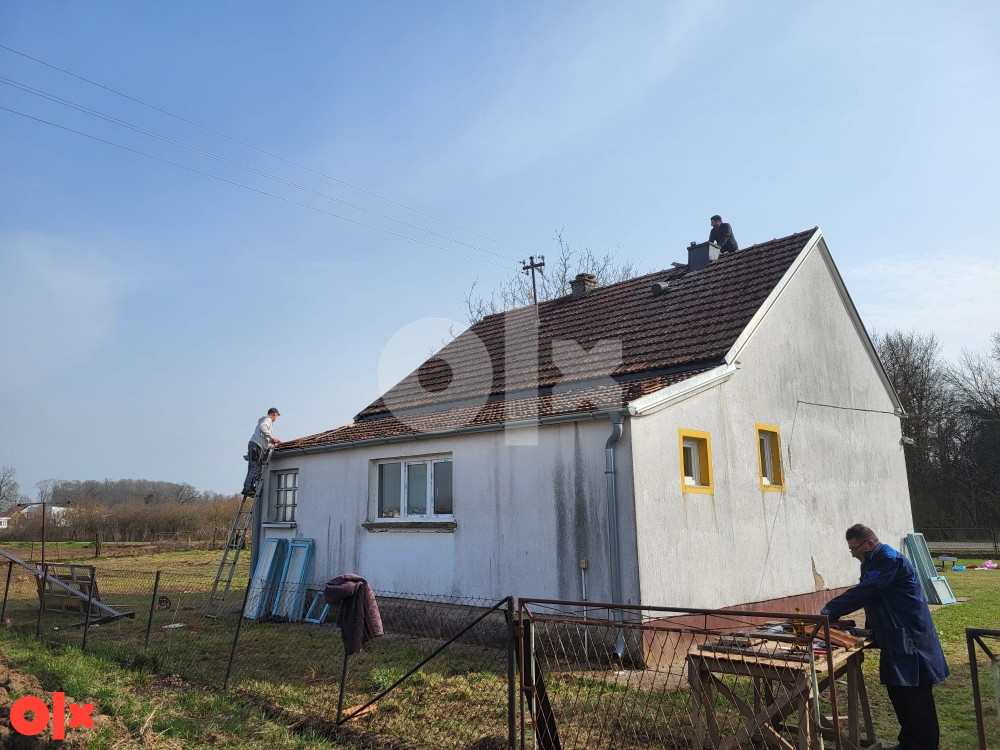 Kuća sa 6665 m2 zemljista Romanovci-Gradiška