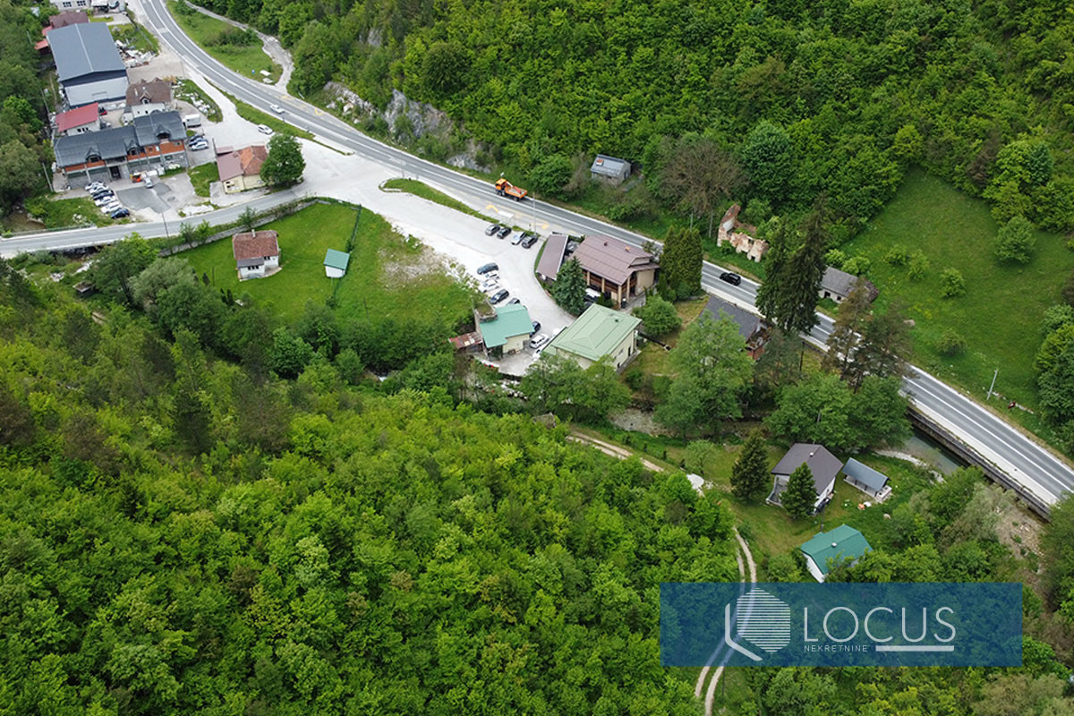 LOCUS: Zemljište površine 1.049m2, Zovik, Hadžići