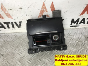 Pepeljara Audi Q5 8R 2014 8K0857951C