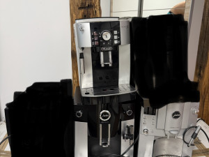 Kaffe masin Delonghi Jura