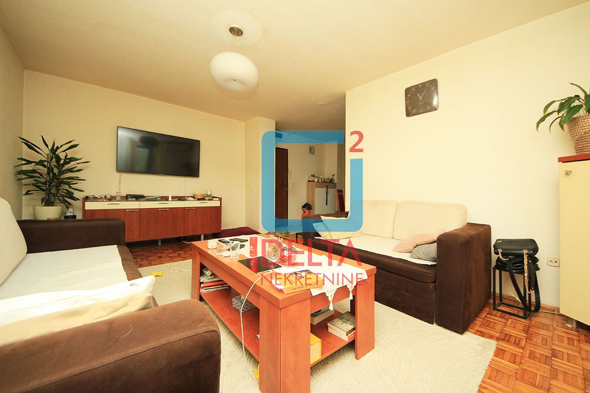 Trosoban stan / 65m2 (68m2) / Alipašino polje / Novi Grad 3