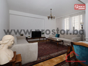 PROSTOR izdaje: Trosoban stan, 78m2, Centar