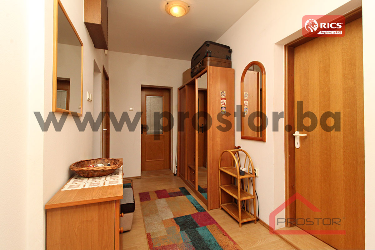 PROSTOR prodaje: Trosoban stan, Bjelave, Centar 14