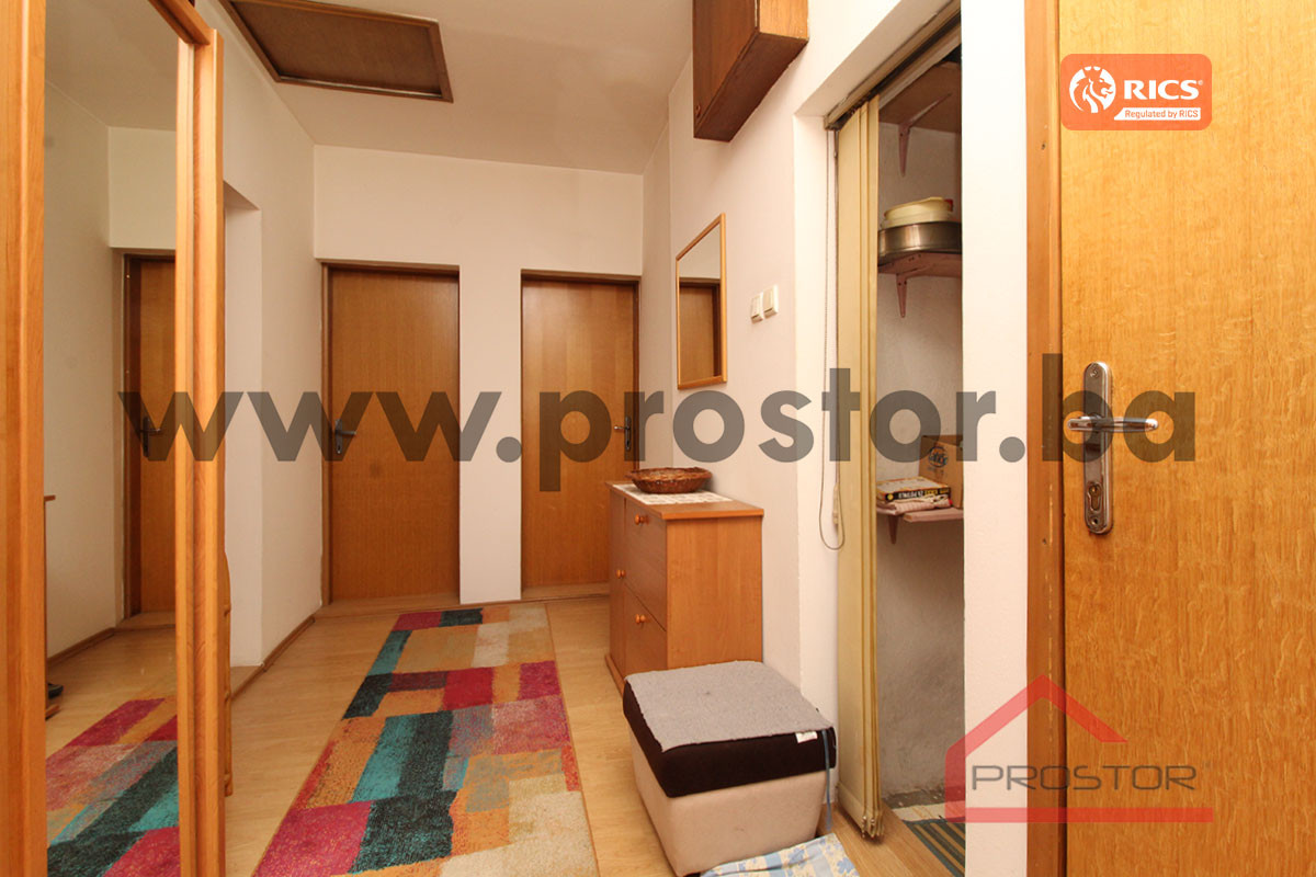 PROSTOR prodaje: Trosoban stan, Bjelave, Centar 15