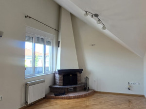 Lux trosoban stan u centru ,Modrica 125m2 photo 2