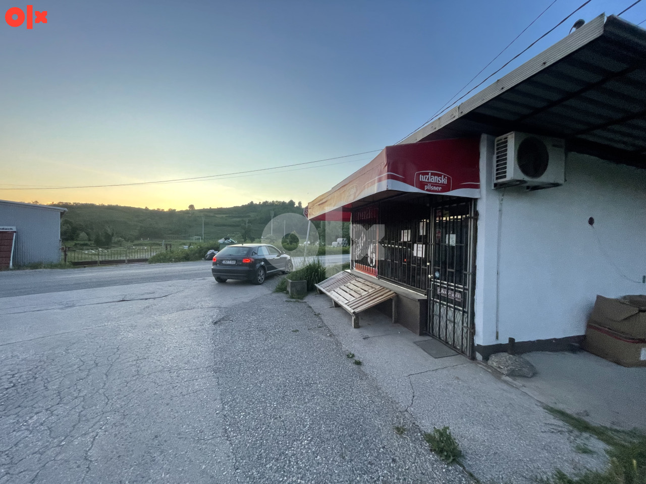 Prodaje se iznajmljuje trafika kiosk 2