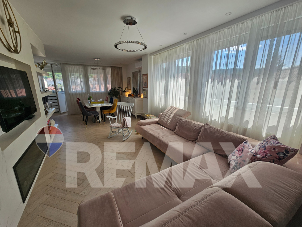 Predivan 4-soban stan od 110m2/Mejdan-Obilićevo