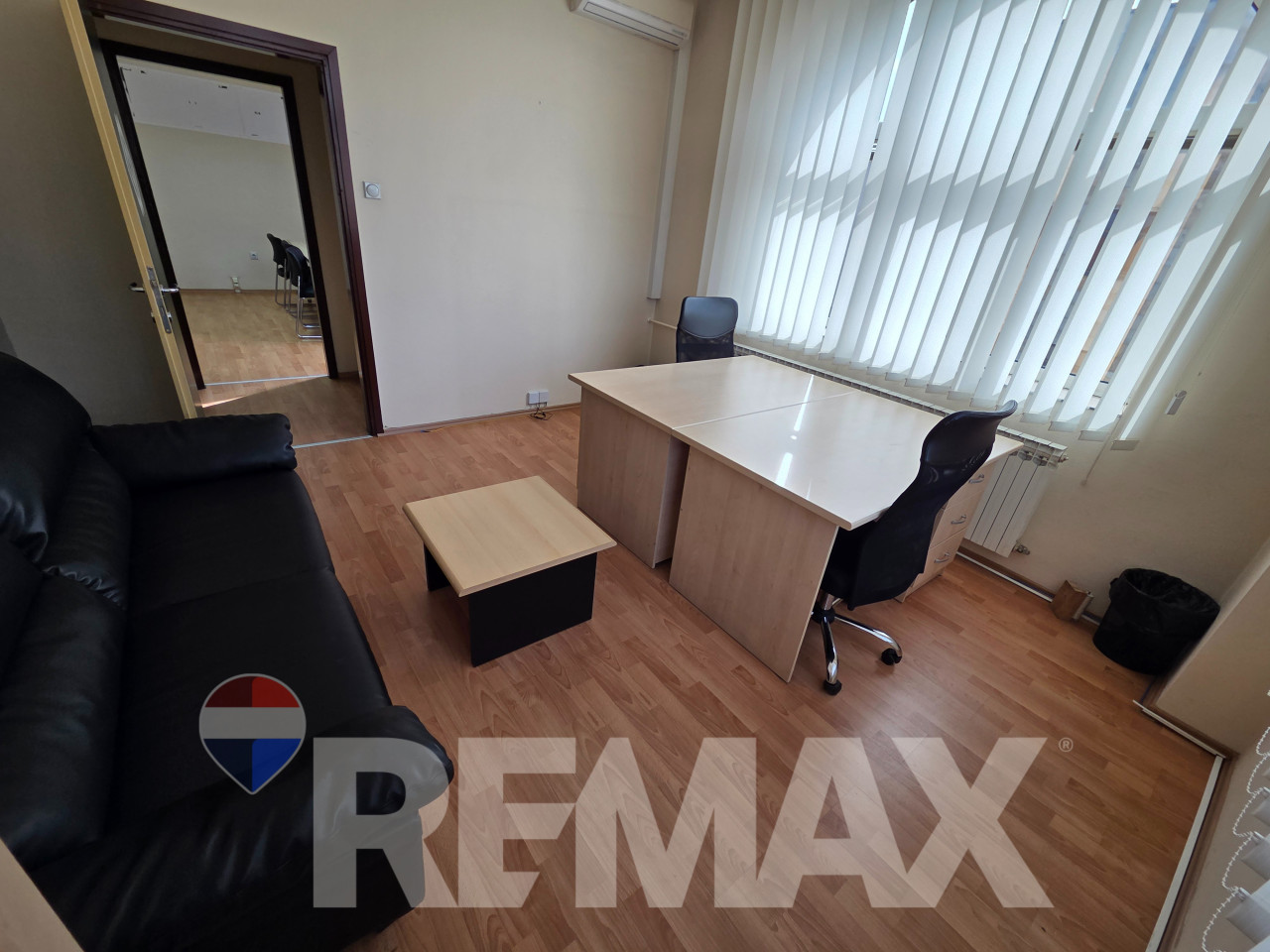 Namješten kancelarijski prostor 87m2, kod Palate predsjednika 3