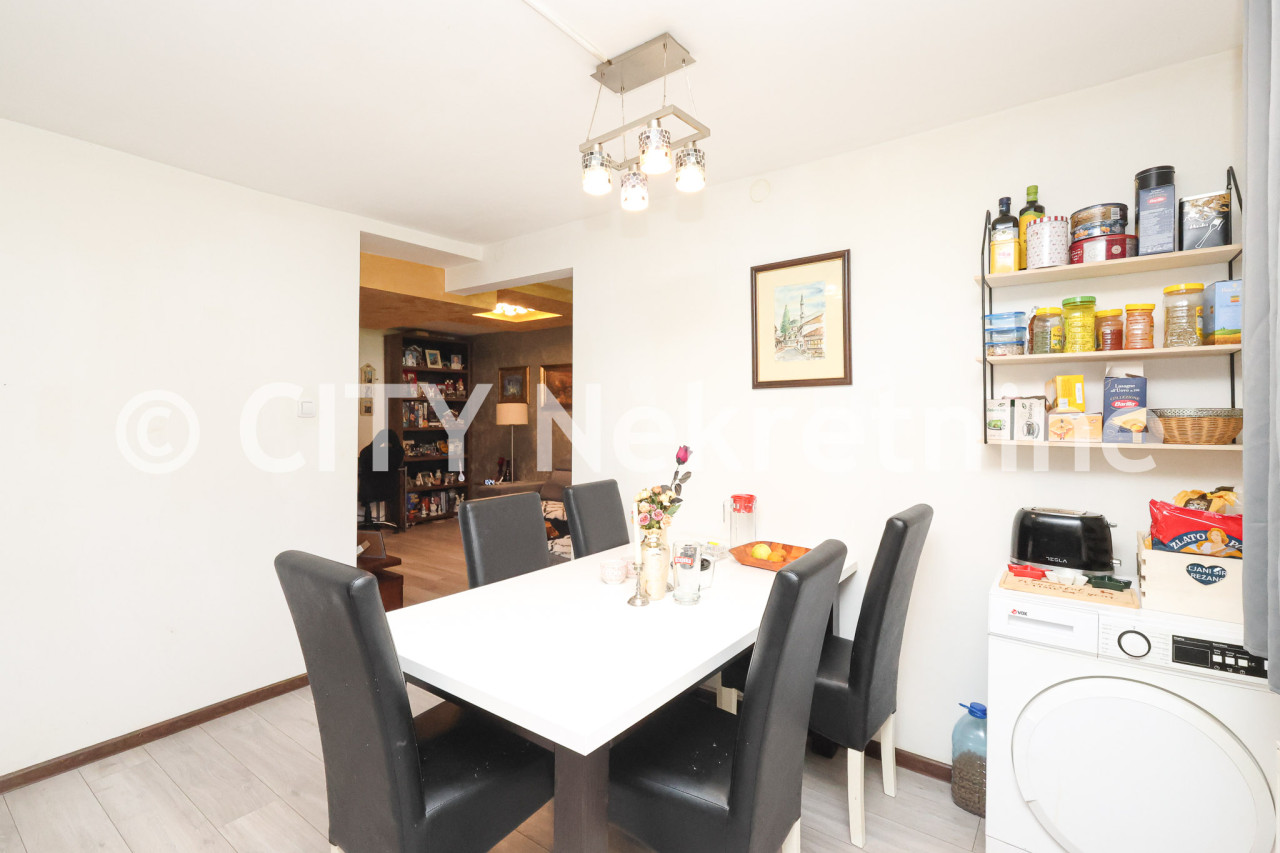 Trosoban adaptiran stan - Novi grad - Dobrinja 4 - 65 m2 8