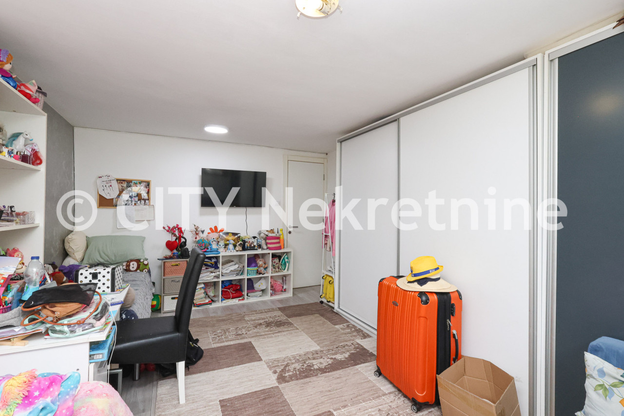 Trosoban adaptiran stan - Novi grad - Dobrinja 4 - 65 m2 13
