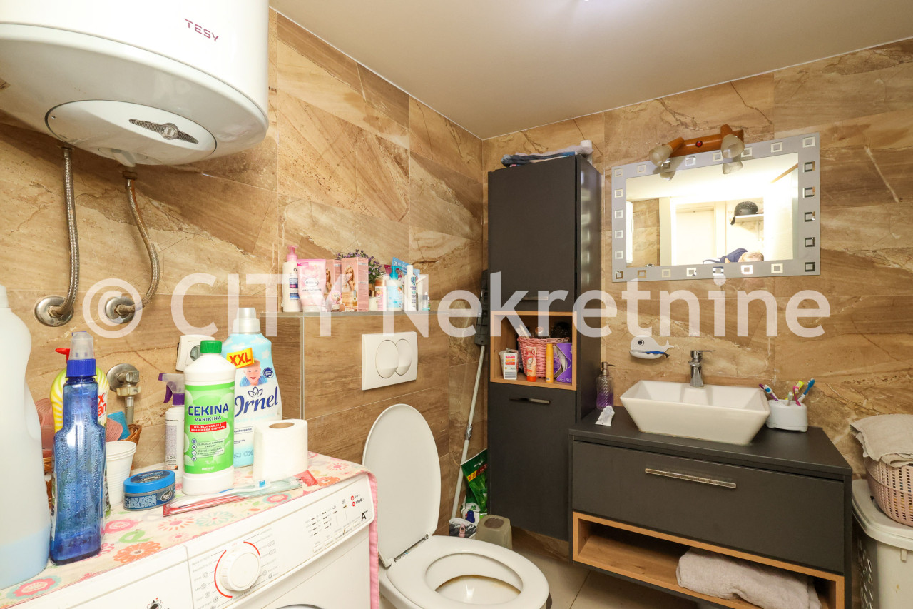 Trosoban adaptiran stan - Novi grad - Dobrinja 4 - 65 m2 14