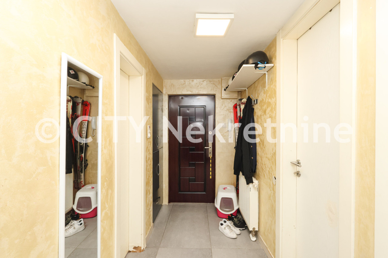 Trosoban adaptiran stan - Novi grad - Dobrinja 4 - 65 m2 16
