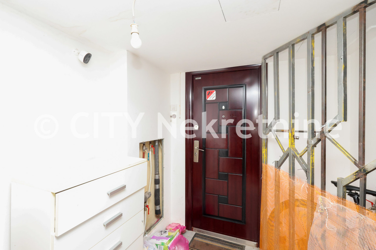 Trosoban adaptiran stan - Novi grad - Dobrinja 4 - 65 m2 17