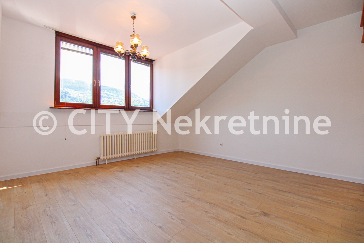 Četverosoban stan - Stari grad - Ćemerlina - 72 m2 2