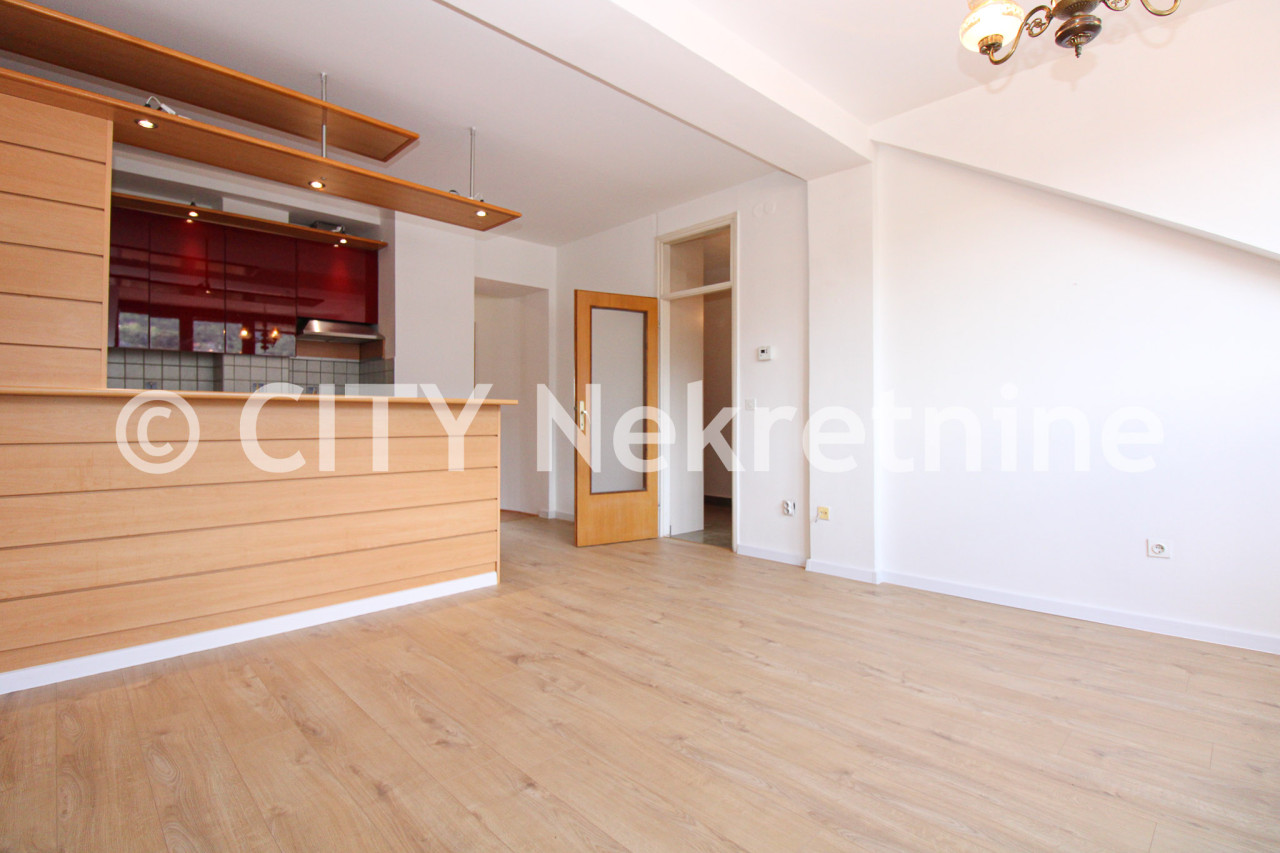 Četverosoban stan - Stari grad - Ćemerlina - 72 m2 5