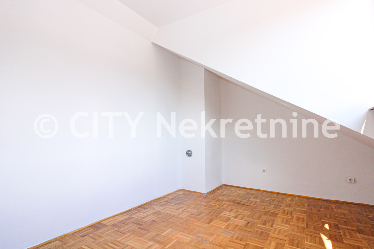Četverosoban stan - Stari grad - Ćemerlina - 72 m2 13