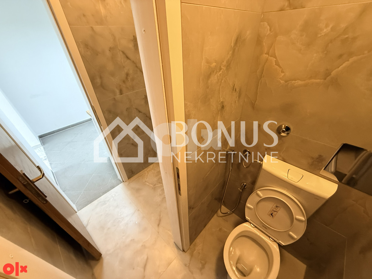 Poslovni prostor u Zenici, 65 m2 16