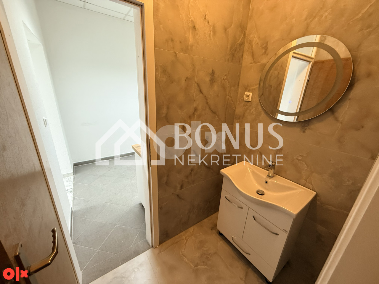 Poslovni prostor u Zenici, 65 m2 17