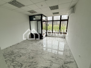 Poslovni prostor u Zenici, 65 m2