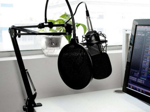 MEDIA-TECH MT397K Studio and Streaming Mikrofon black