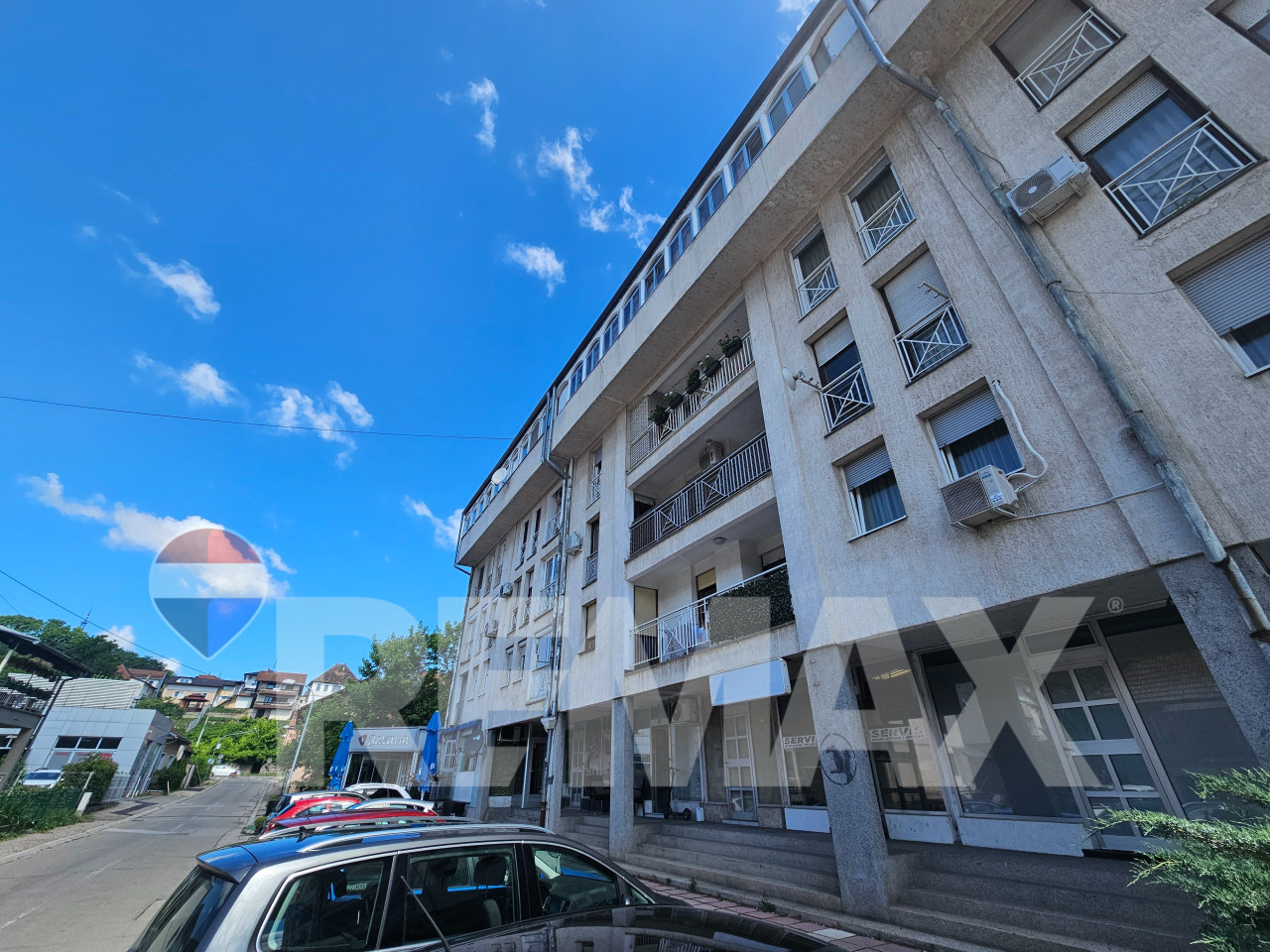Poslovni prostor 39m2/ Centar 2