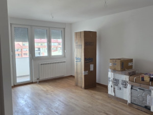 Stan 42 kvadrata, I. Sarajevo photo 2