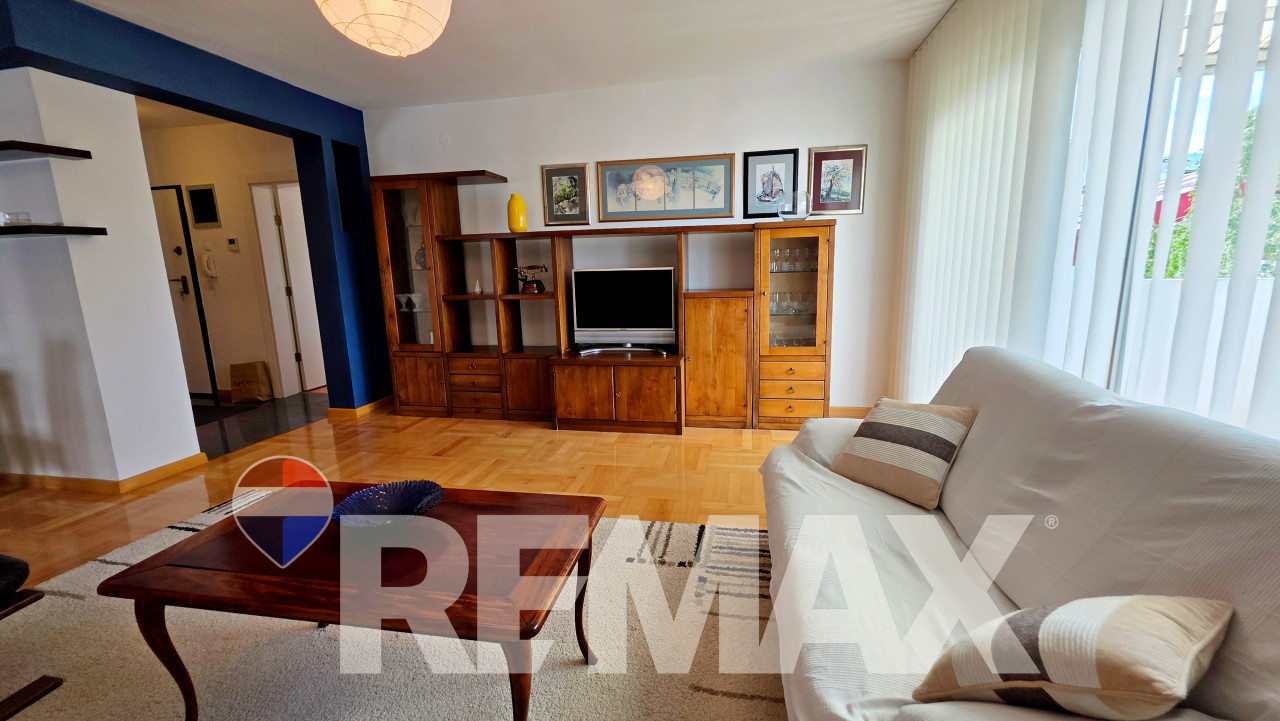 Četverosoban stan 110m2 - centar grada 2