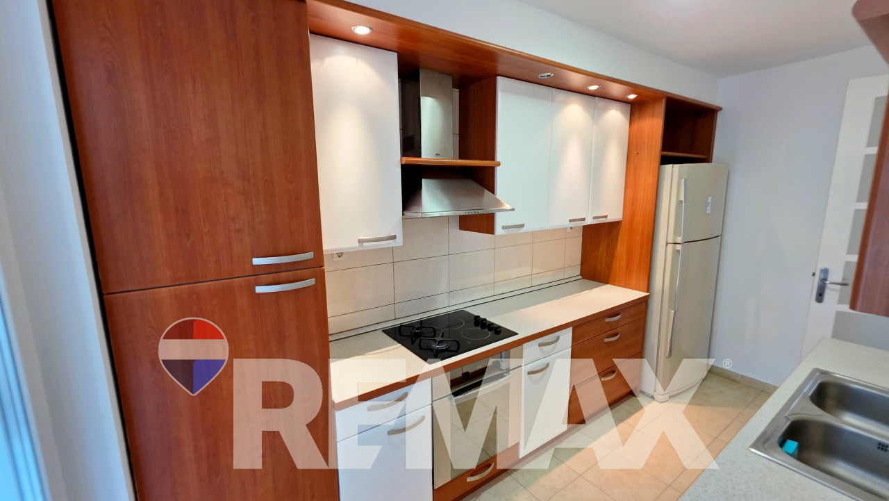 Četverosoban stan 110m2 - centar grada 13