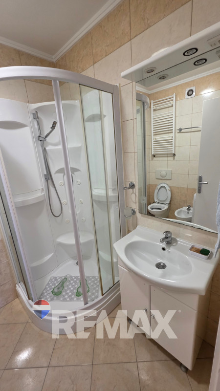 Četverosoban stan 110m2 - centar grada 25