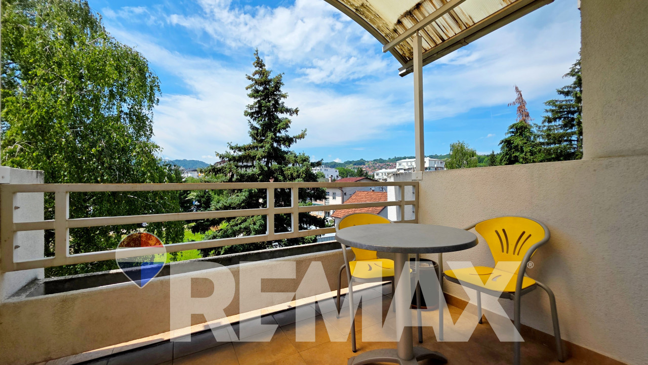 Četverosoban stan 110m2 - centar grada 35