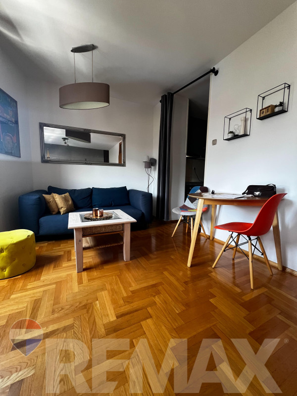 Izdaje se moderno namještena garsonjera u širem centru grada 3