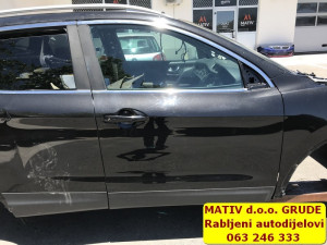 Vrata prednja DESNA Nissan Qashqai J11 2014