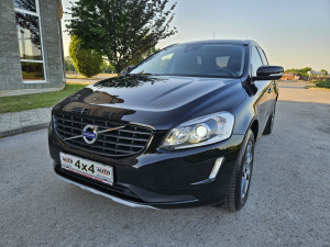 Volvo XC 60 FaceLift 11/2016 God. 2.4D 140 KW 4X4 Virtual Navi CH
