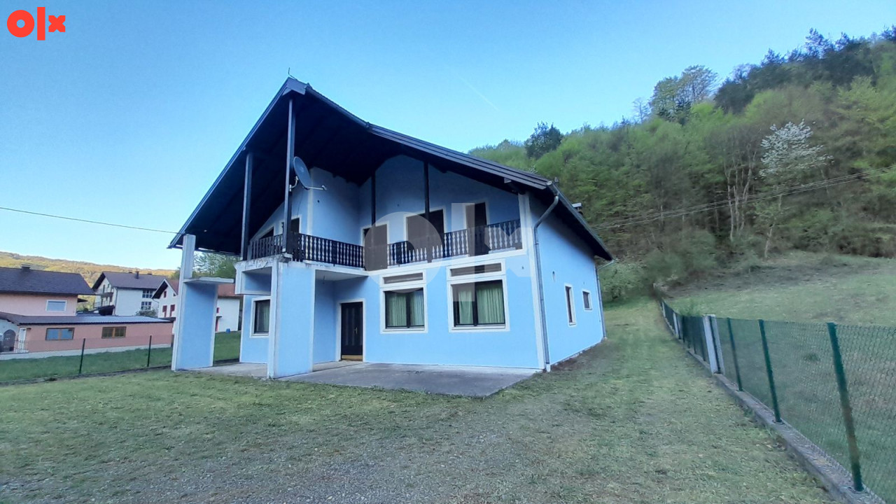 Kuća 150m2 i poslovni prostor 150m2