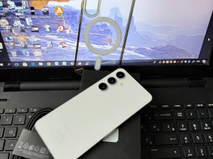 SAMSUNG S24 256GB ZDRAVLJE BAT 99% MARBLE GRAY ODLICAN FUL PAKET