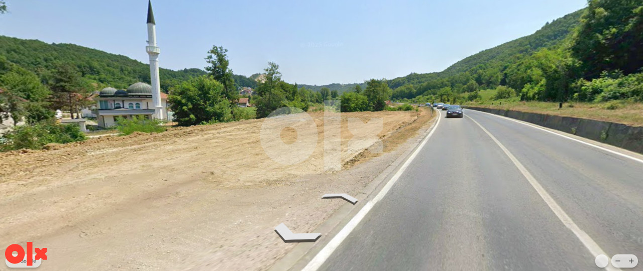 IZDAJE SE PLAC PORED MAGISTRALNOG PUTA