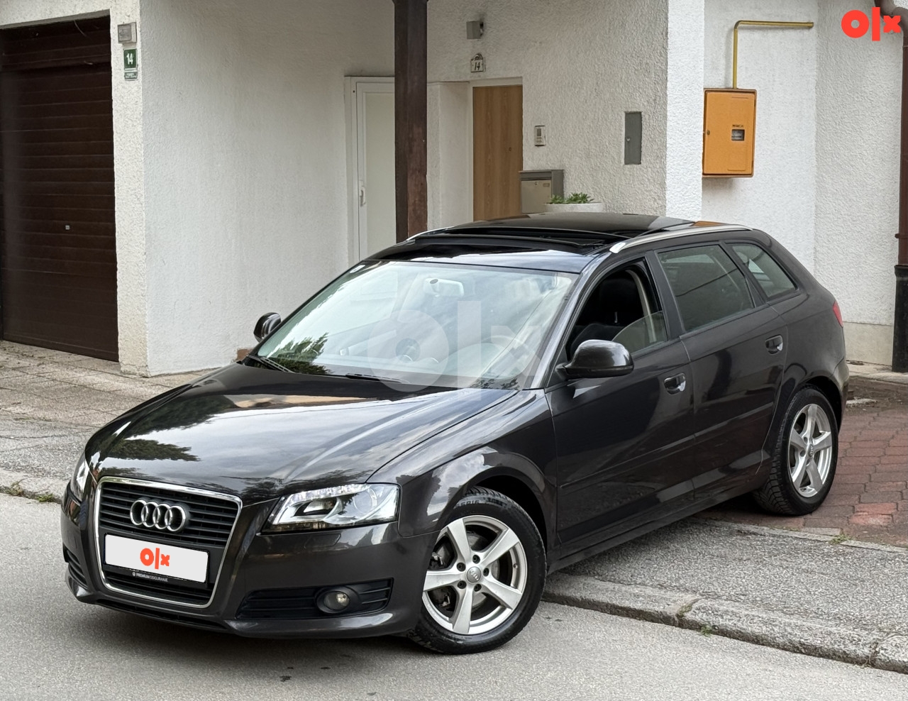 Audi A3 2,0 TDi ** PANORAMA, KOŽA *** 1 Vlasnik, Kao Nov !