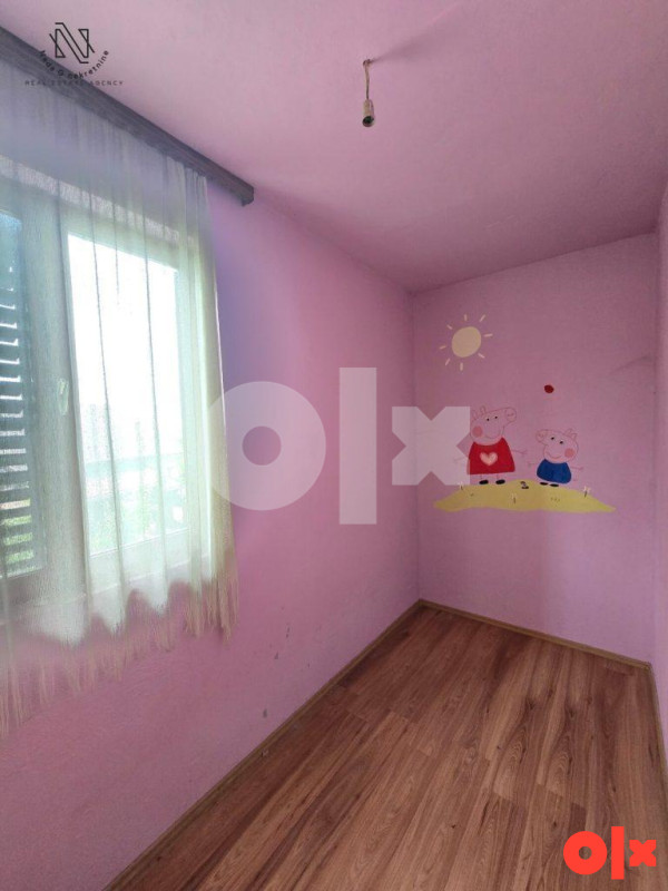Drakulić, kuća od 270m2 na placu od 780m2 14